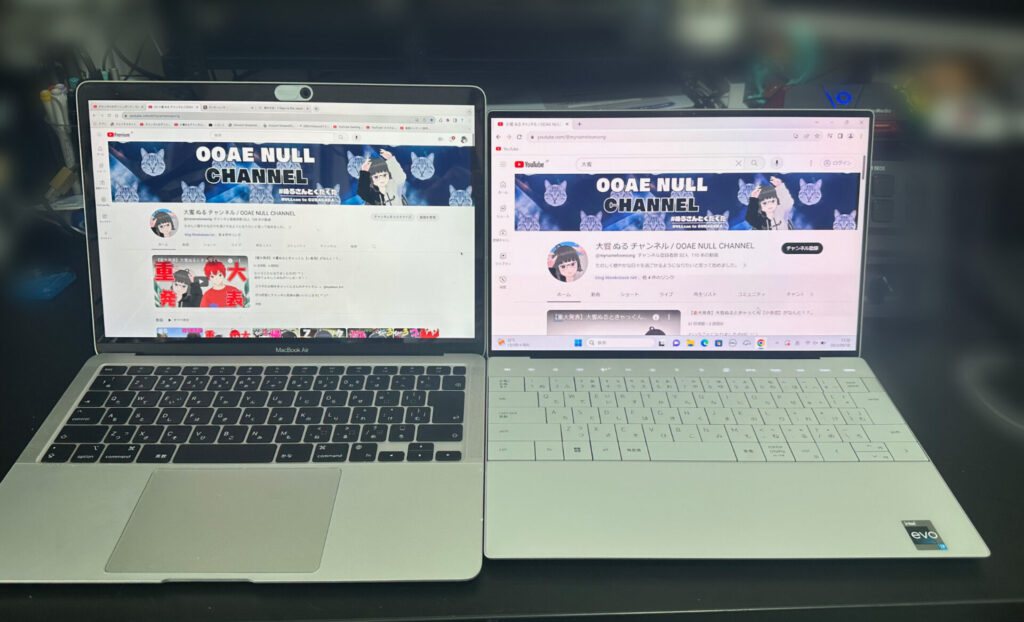左がMacBookAir、右がXPS 13 Plus